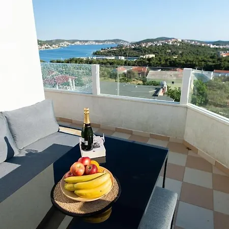 アパート In Rogoznica With Beautiful View